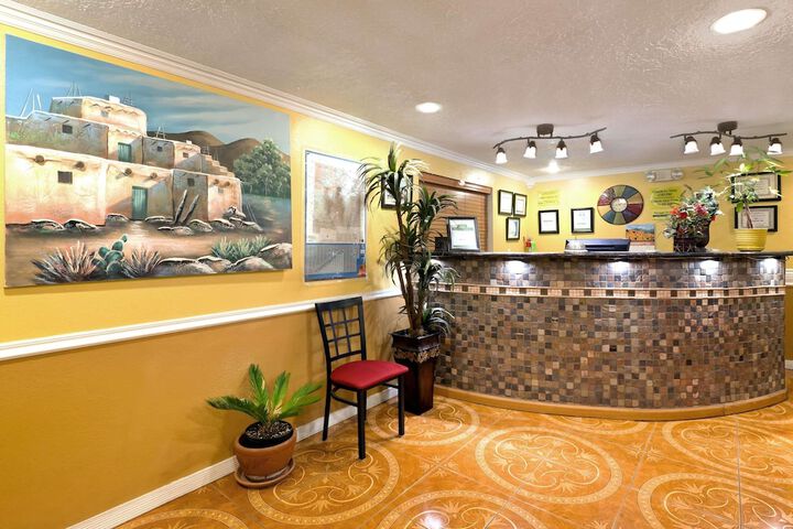 Super 8 By Wyndham Alamogordo - thumb 3