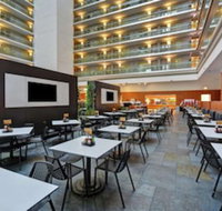 Embassy Suites Chicago Downtown Magnificent Mile - Hotels Santiago