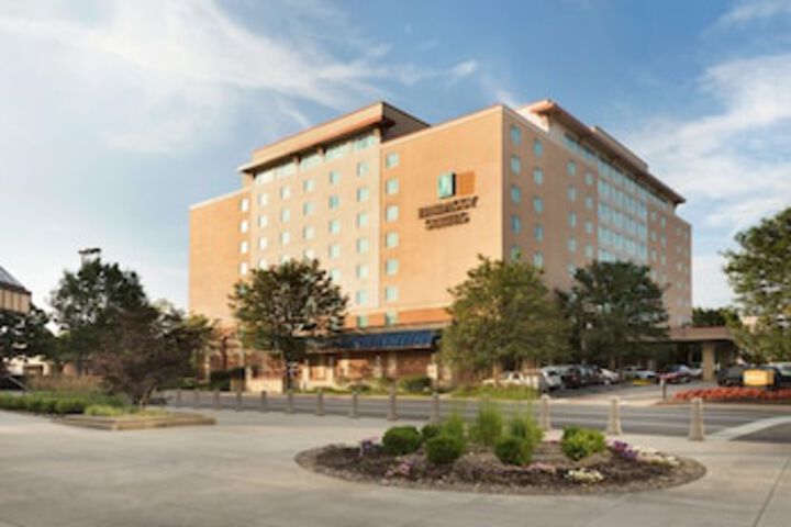 Embassy Suites Charleston - thumb 0