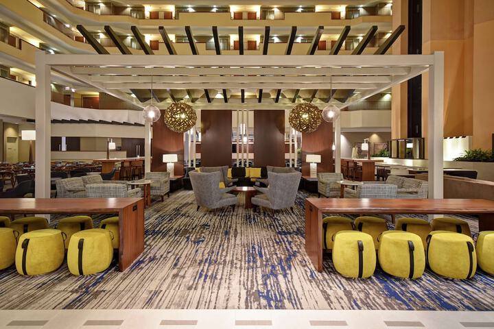 Embassy Suites Charleston - thumb 6