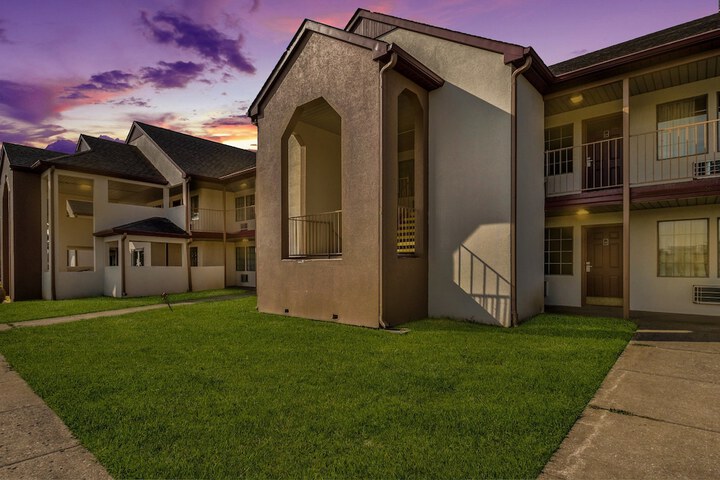 Red Roof Inn Cadiz - thumb 1