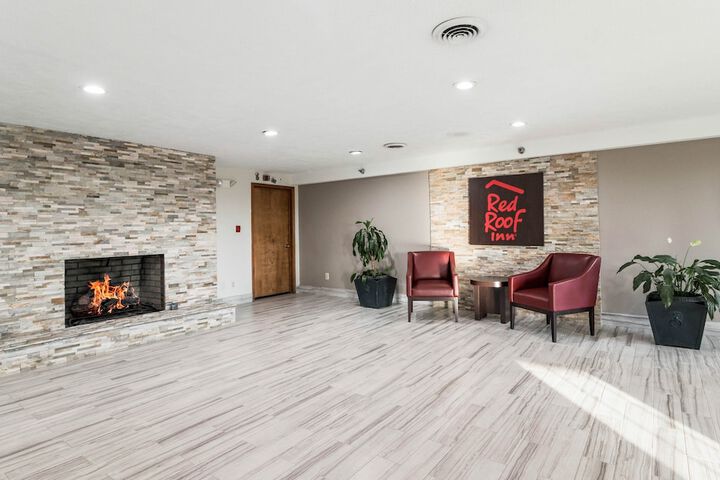 Red Roof Inn Cadiz - thumb 6