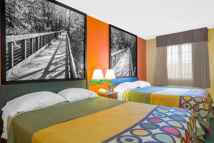 Super 8 By Wyndham Talladega AL - thumb 6