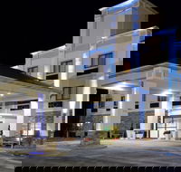 Holiday Inn Express Adrian an IHG Hotel - Students Accommodation