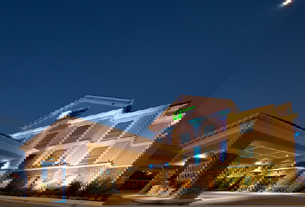 Holiday Inn Express Ada, An IHG Hotel - thumb 1