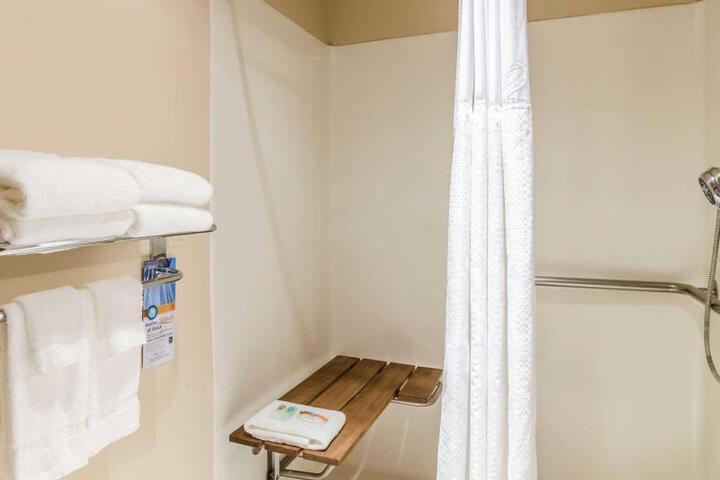 Quality Inn - thumb 6