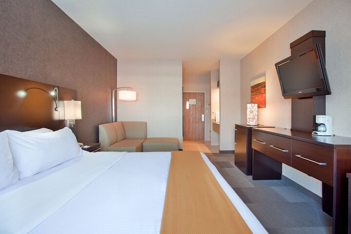 Holiday Inn Express Hotel & Suites Beatrice, An IHG Hotel - thumb 7