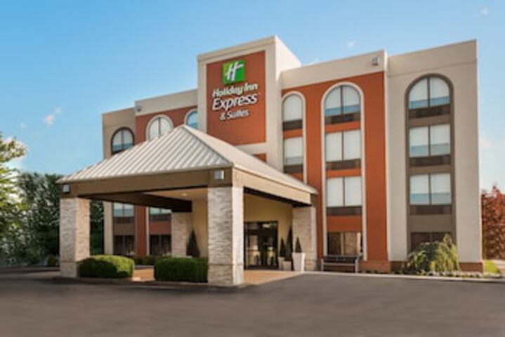 Holiday Inn Express Hotel & Suites Bentonville, An IHG Hotel - thumb 0