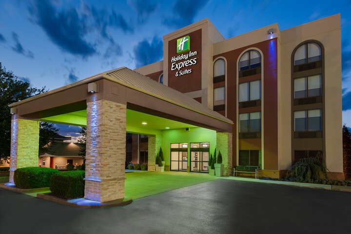 Holiday Inn Express Hotel & Suites Bentonville, An IHG Hotel - thumb 1