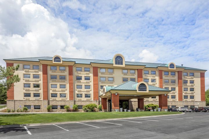 Holiday Inn Express Branson-Green Mountain Drive, An IHG Hotel - thumb 1