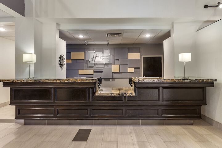 Holiday Inn Express Branson-Green Mountain Drive, An IHG Hotel - thumb 6