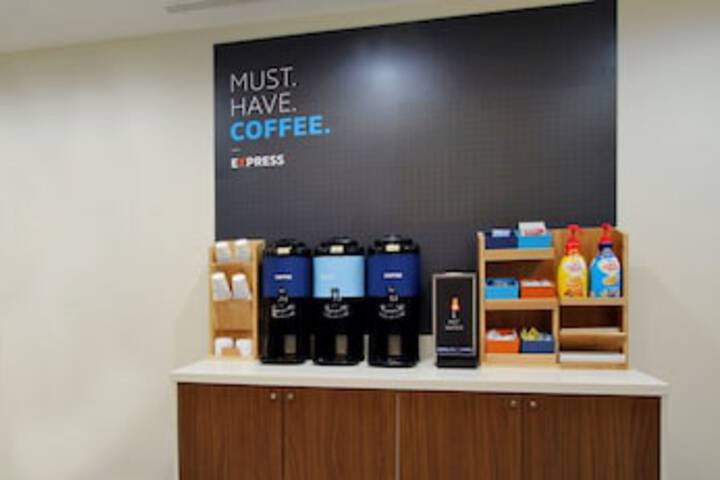 Holiday Inn Express Branson-Green Mountain Drive, An IHG Hotel - thumb 0