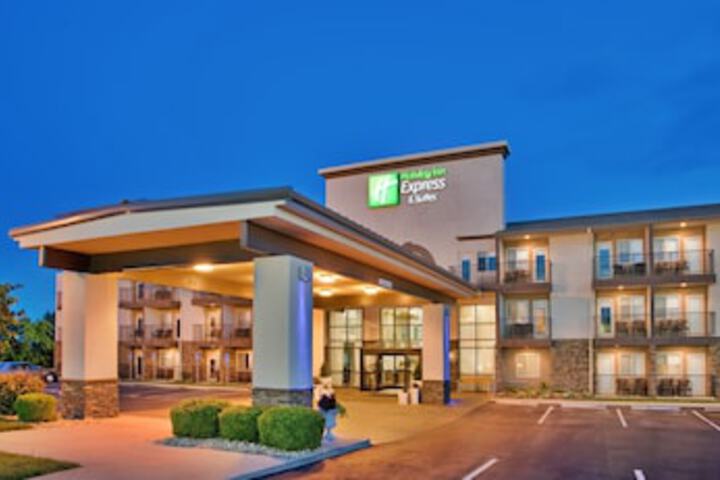 Holiday Inn Express Hotel & Suites Branson 76 Central, An IHG Hotel - thumb 0