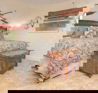 Holiday Villas III by Teeming Vacation Rentals - USA Accommodation