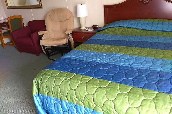 Colonial Inn - thumb 5