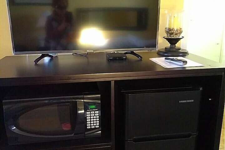 Colonial Inn - thumb 6