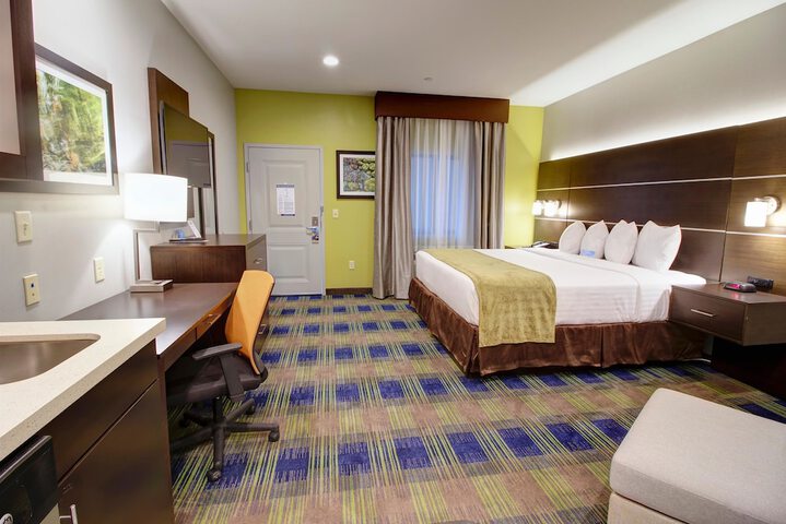 Days Inn & Suites By Wyndham Port Arthur - thumb 6