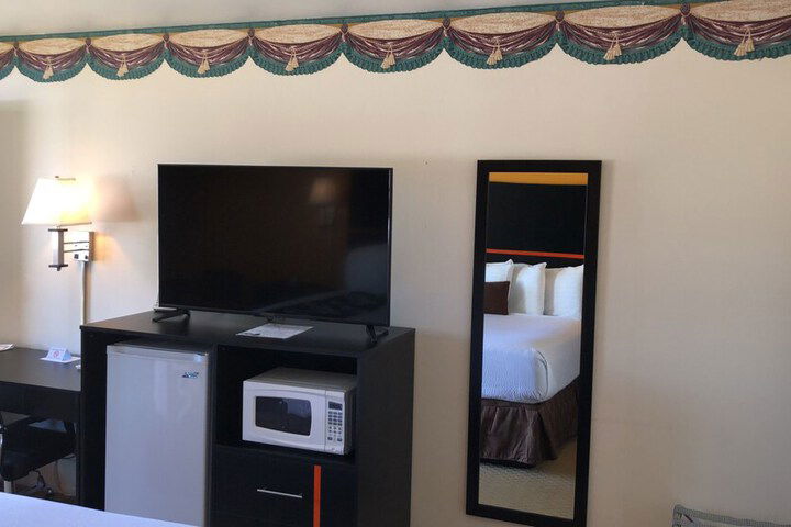 Chaparral Motor Inn - thumb 5