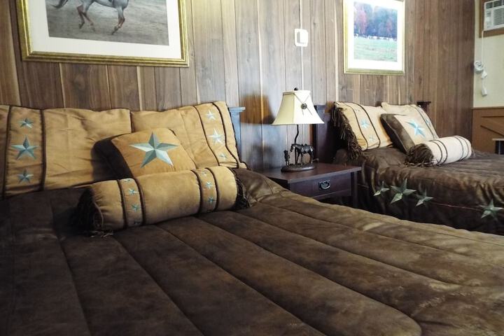 Malibu Dude Ranch - thumb 5