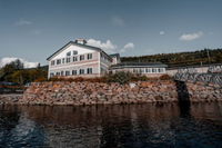 Edgewater Inn Restaurant  Marina