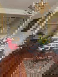 Butterfly Mansion Bed  Breakfast No Pets Allowed