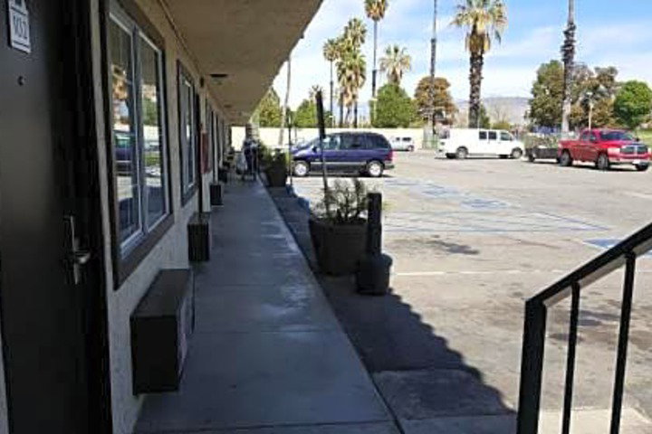 Diamond Inn - thumb 3