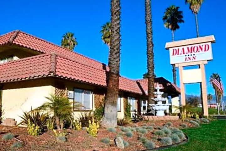 Diamond Inn - thumb 0