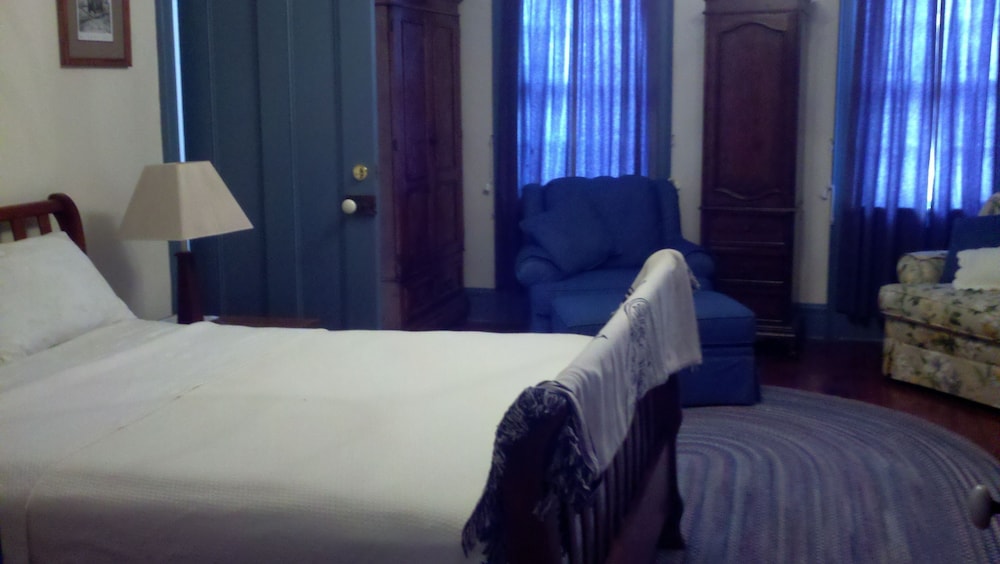 1805 House Bed And Breakfast - thumb 4