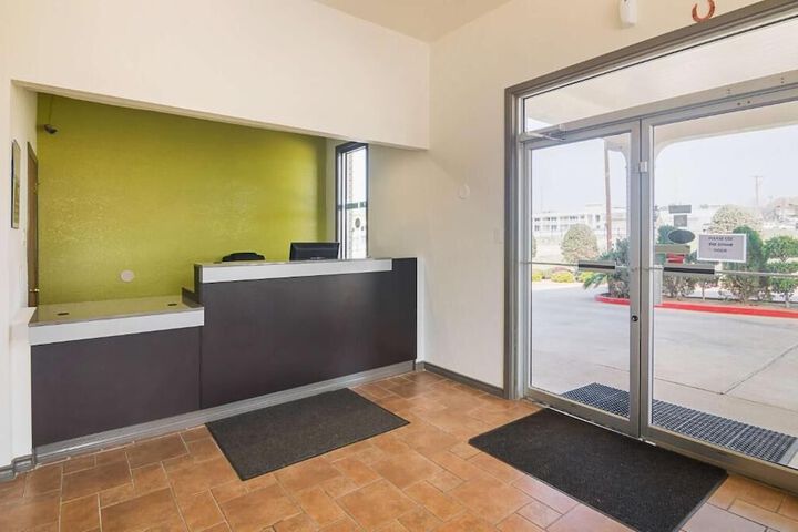 Studio 6 Tyler, TX - Northwest - thumb 5