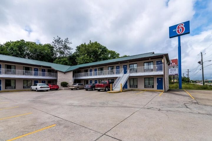 Motel 6 Attalla, AL - thumb 2