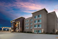 La Quinta Inn  Suites by Wyndham Owasso