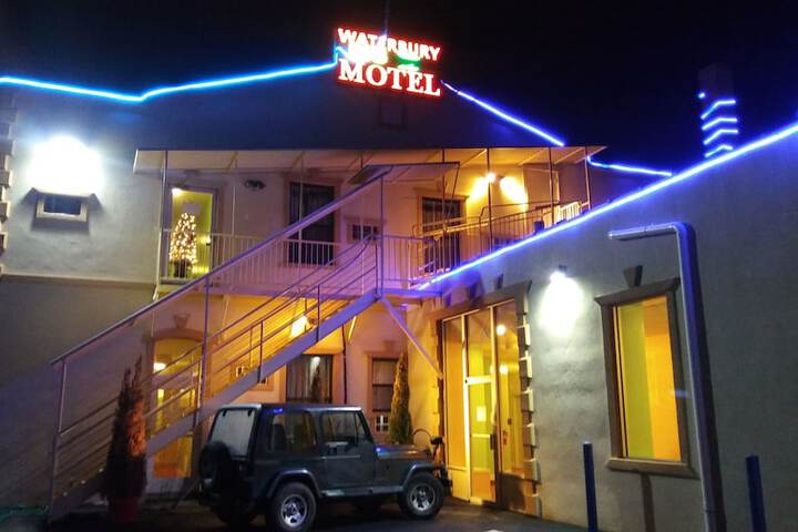Waterbury Motel - thumb 2