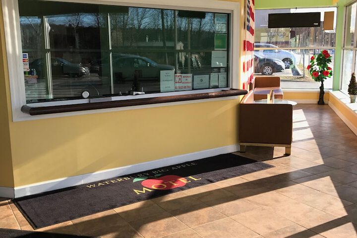 Waterbury Motel - thumb 1