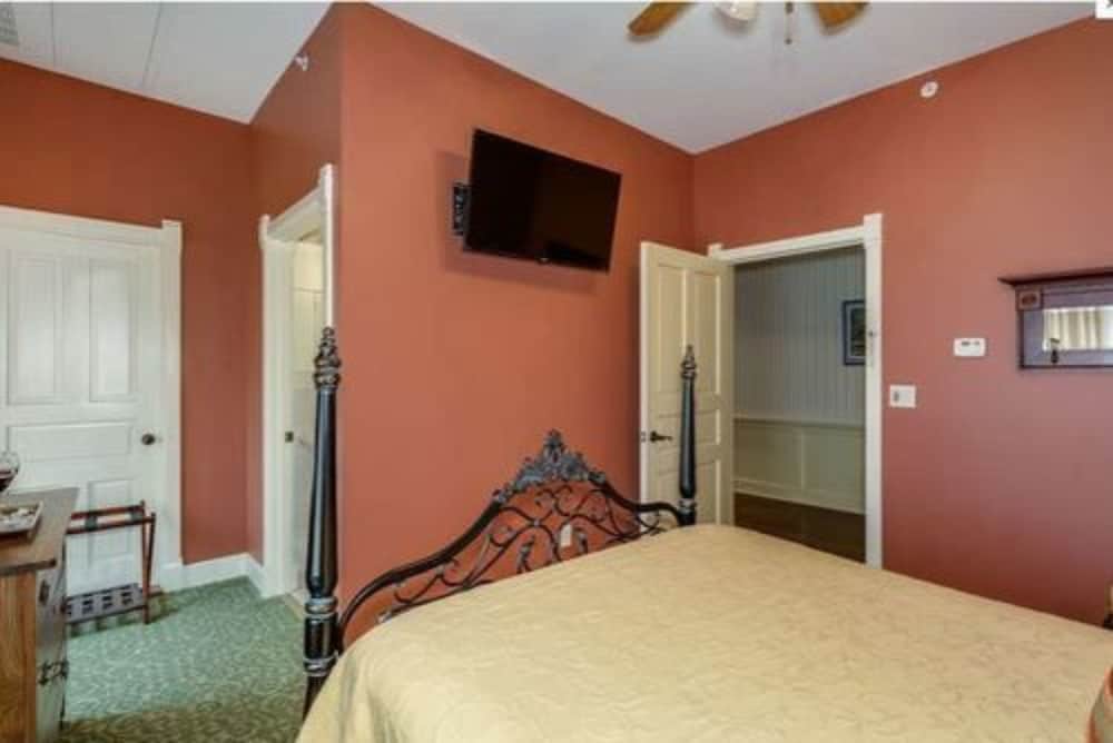 Historic Elgin Hotel - thumb 3