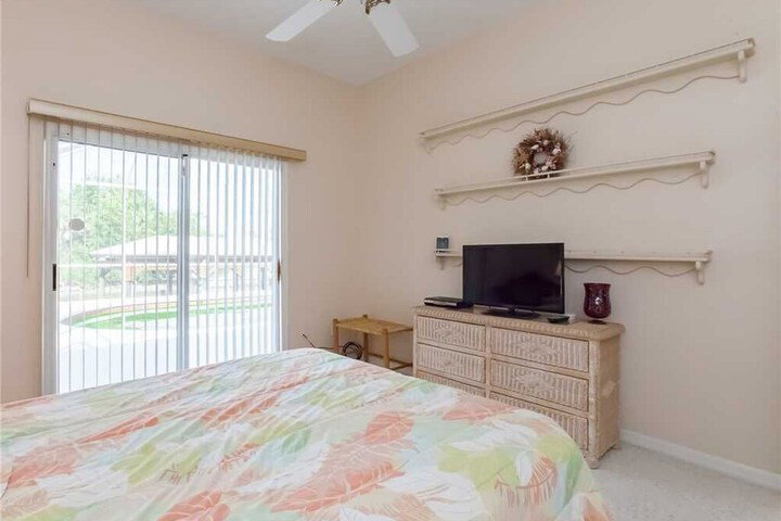 Cool Water Three Bedroom Home - thumb 7