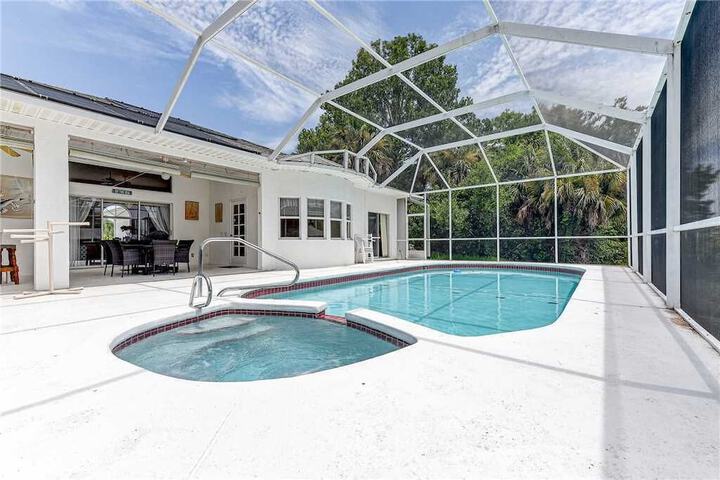 Cool Water Three Bedroom Home - thumb 2