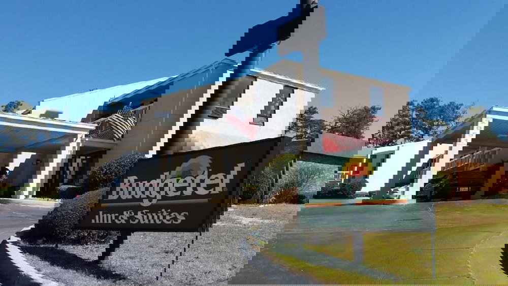 Budgetel Inn & Suites - thumb 4