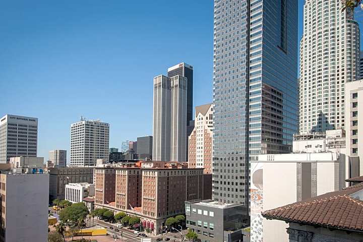 Sunshine Suites At Main St - thumb 2