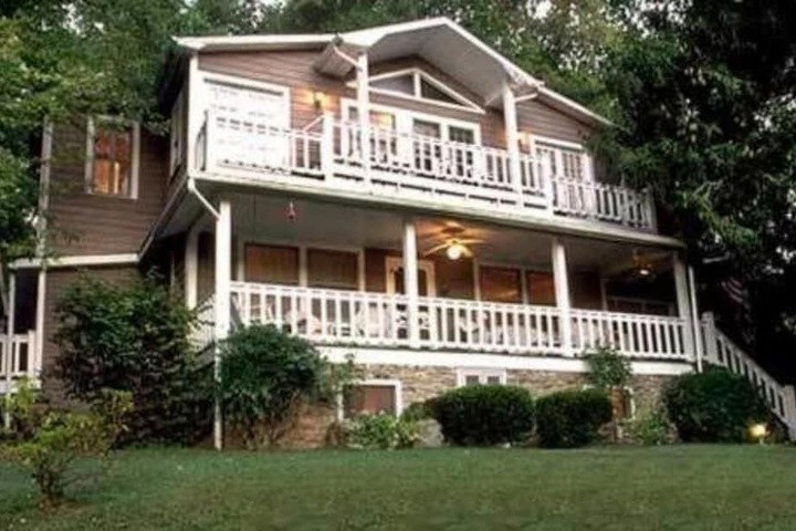 Folkestone Inn - thumb 6