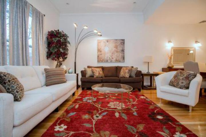 Brookline Village Townhouse By STARS Of Boston - thumb 0