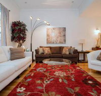 Brookline Village Townhouse by STARS of Boston - Tourism Bookings