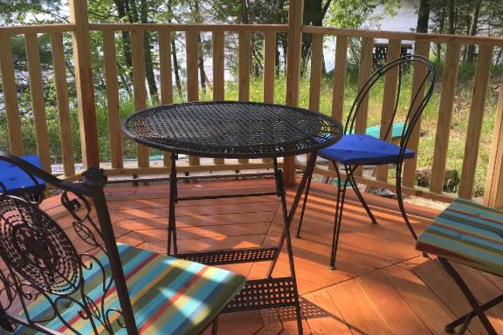 Sturgeon Pool Lake House - thumb 2