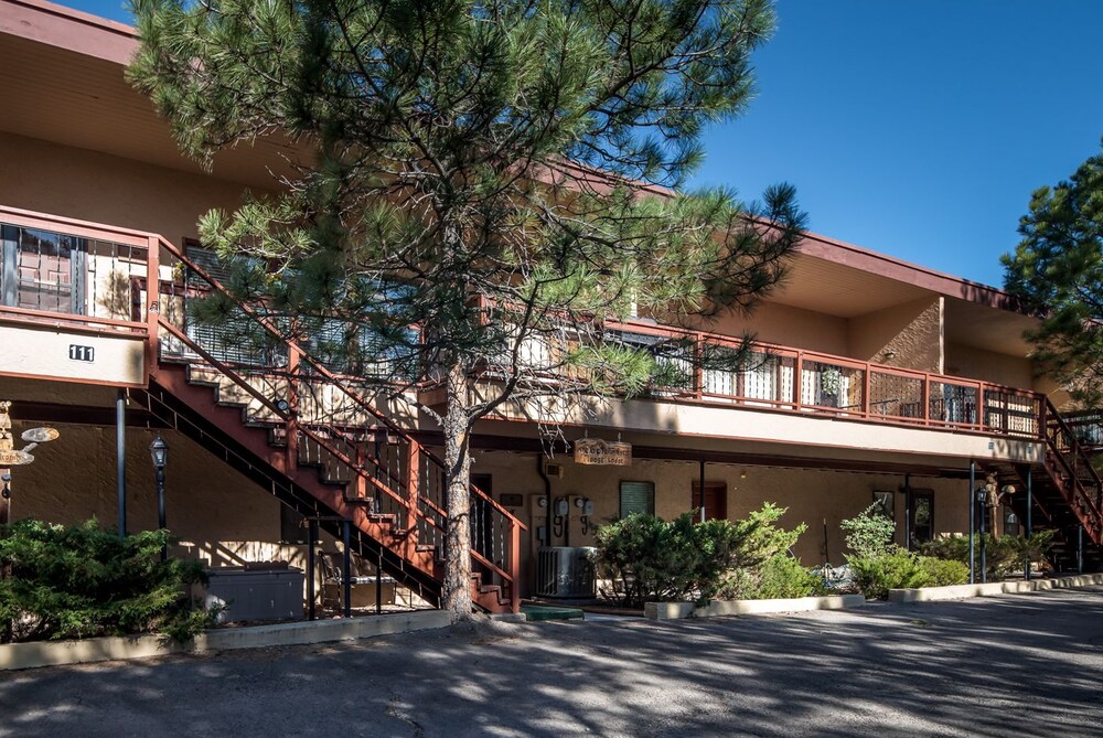 MOOSE3 - Three Bedroom Townhome - thumb 6