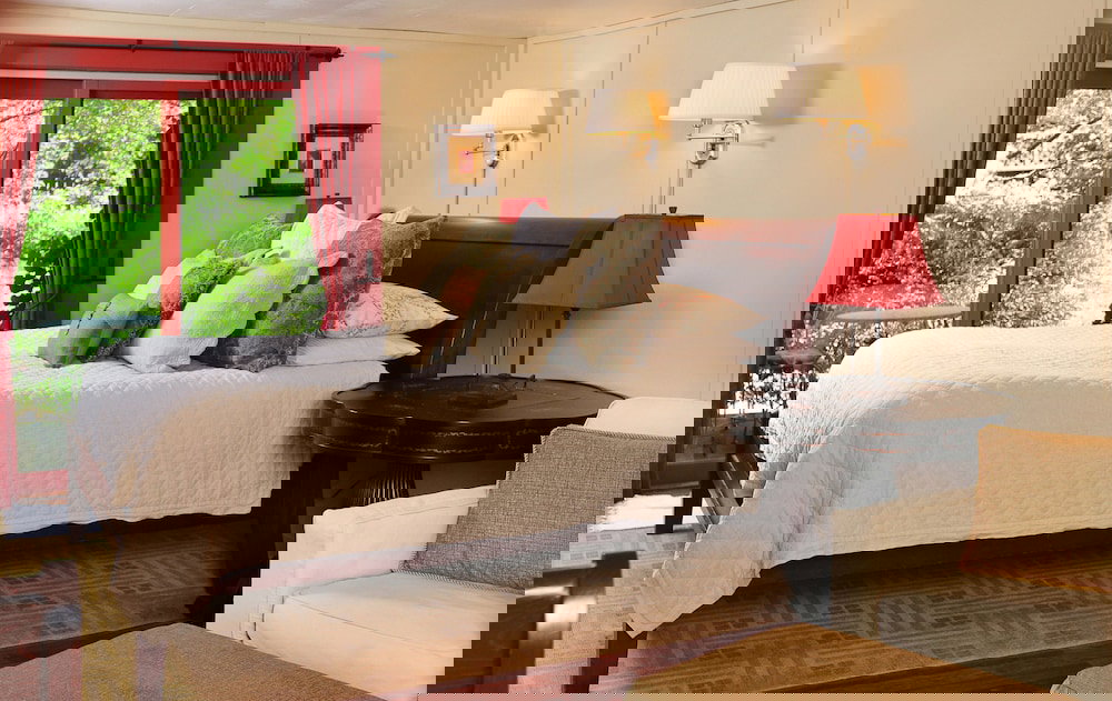 1795 Acorn Inn B&B - thumb 1