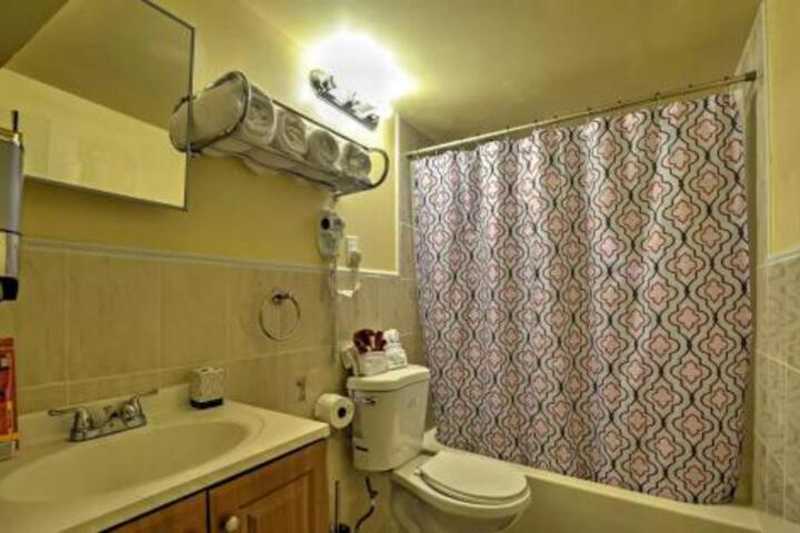 Two Bedroom Apartment North East Bronx - thumb 0