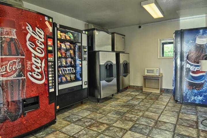 Skyline Inn - thumb 6