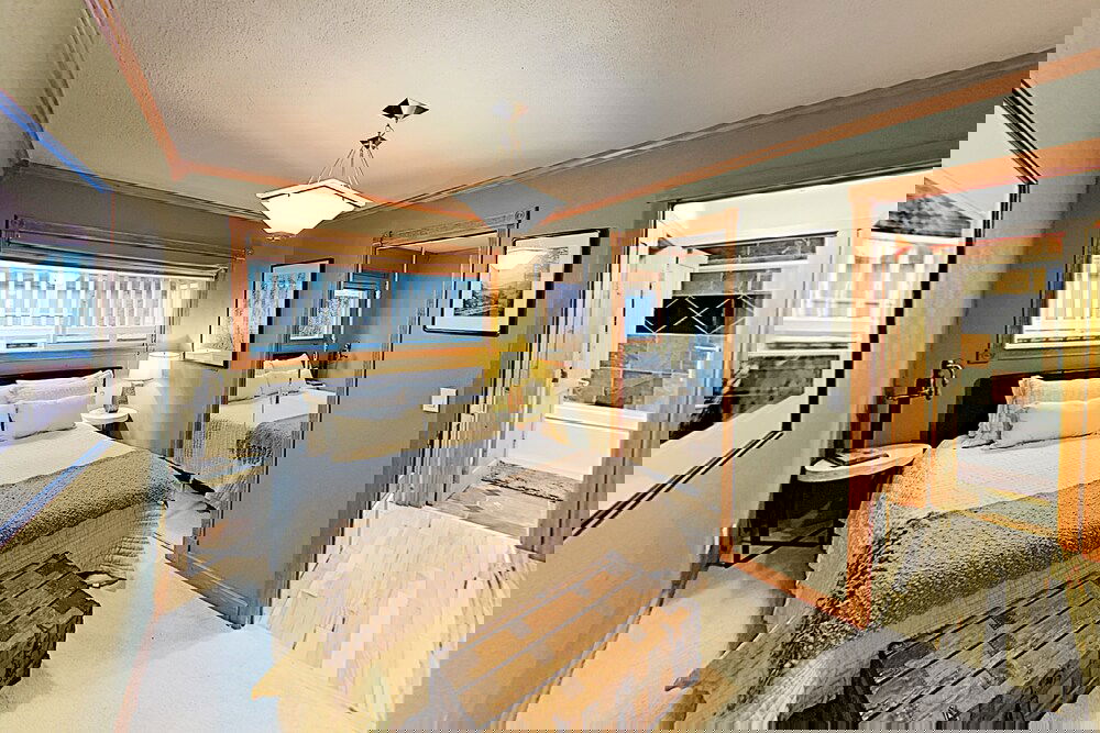 The Love Nest: Tahoe City Home By RedAwning - thumb 3