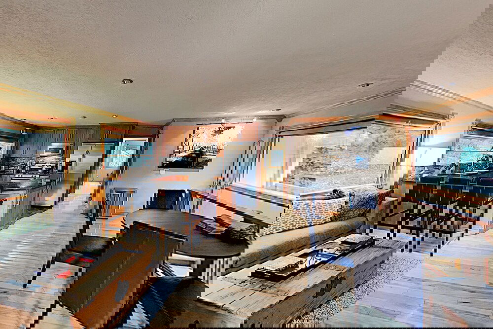 The Love Nest: Tahoe City Home By RedAwning - thumb 4