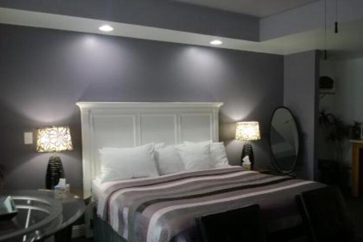 Miami Motel - thumb 0