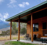 Yellowstone Park Riverfront Cabins - Tourism Bookings